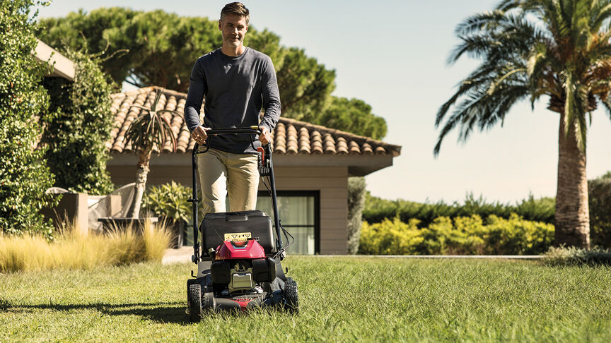 Honda HRX Push Self Propelled Lawn Mower Range Honda UK